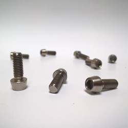 Titanový šroub M6x16 ISO 4762 taper head (inbus s konickou hlavou)